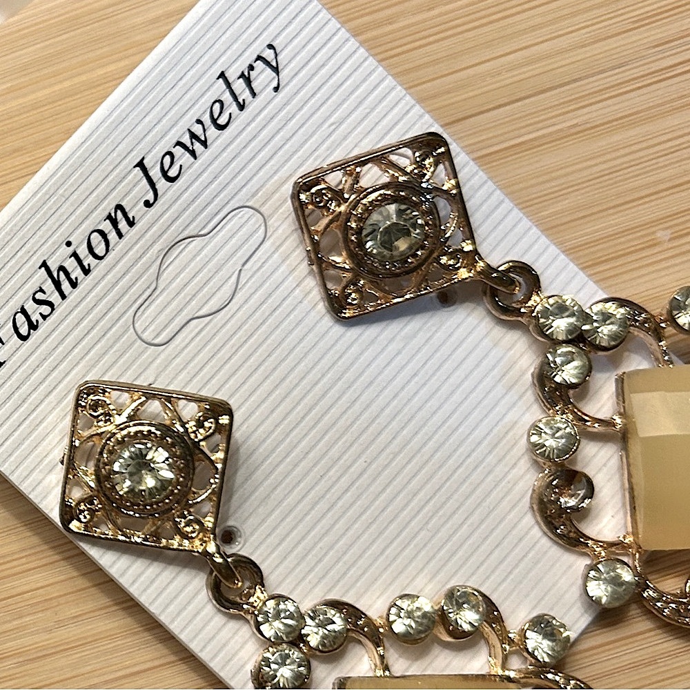 Elegant Gold and Yellow Earrings - Picture 9 of 9